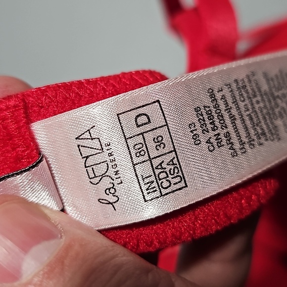 La Senza red and black 36D bra - Picture 6 of 7